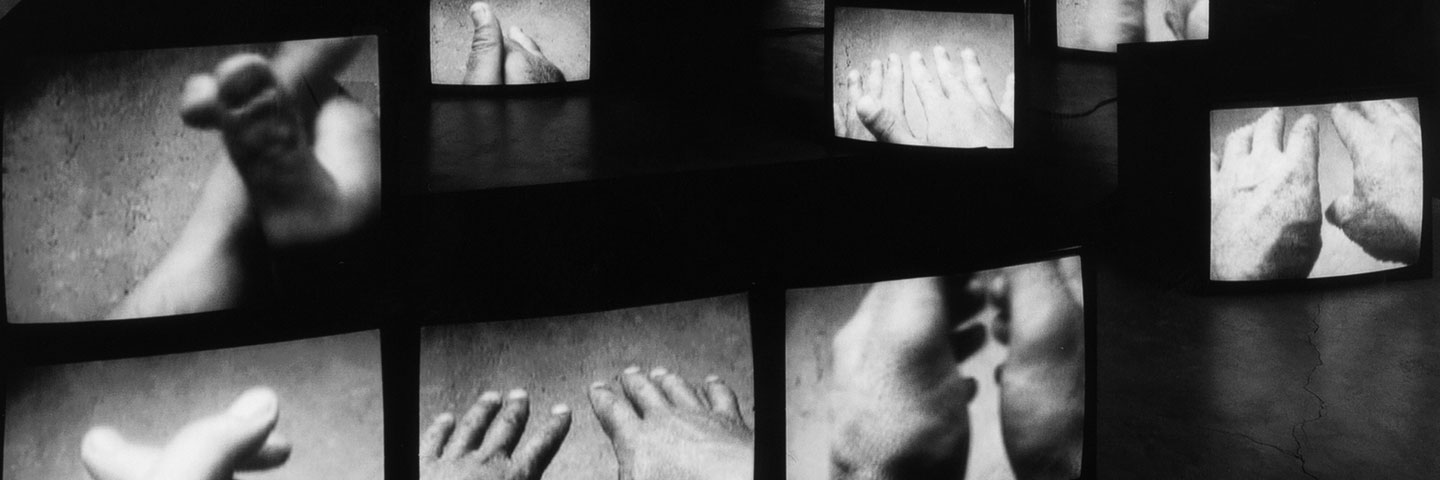 
The Hand • 2002 © Melik Ohanian